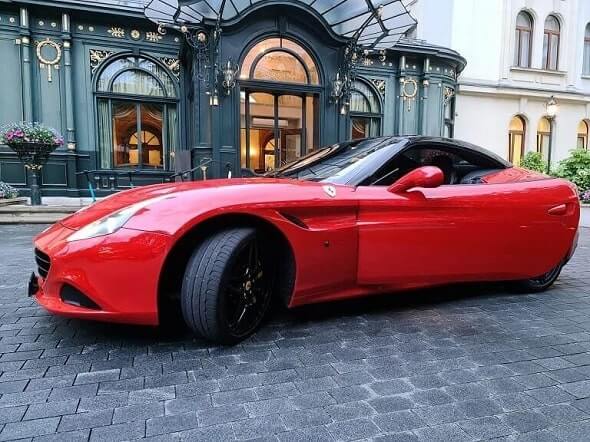 Ferrari California T Convertible side (2)