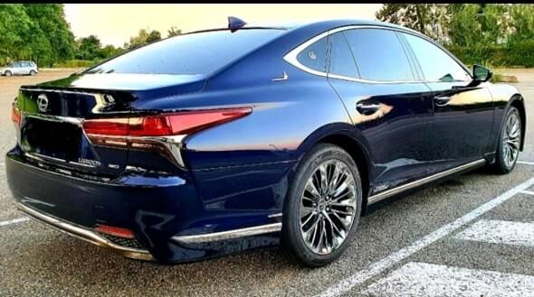 Lexus LS